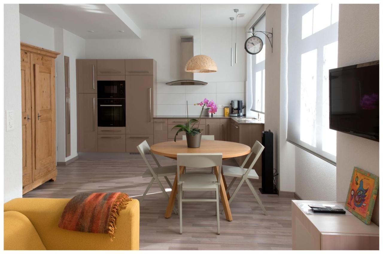 Les Logis De L'Horloger Apartment La Chaux De Fonds Екстериор снимка